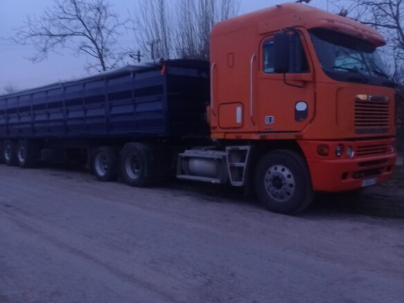 2003 Freightliner Argosy, оранжевый, 2600000 рублей - вид 7