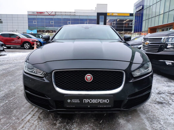 2016 Jaguar XE EcoBoost I, чёрный - вид 1