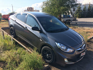 2011 Hyundai Solaris I, серый, 850000 рублей, вид 2
