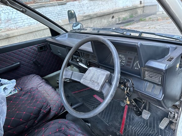 1995 Toyota LiteAce, белый, 630000 рублей - вид 8