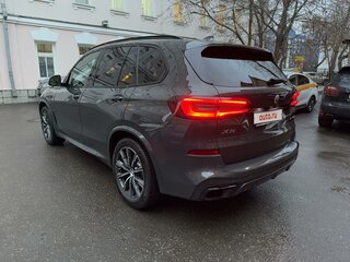 2022 BMW X5 40d IV (G05/G18), серый, 9900000 рублей, вид 3