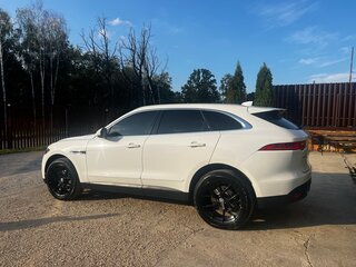 2018 Jaguar F-Pace I, белый, 3400000 рублей, вид 4