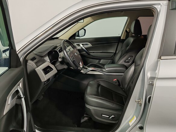 2021 Geely Atlas I, серый, 1635000 рублей - вид 11