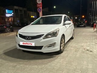 2014 Hyundai Solaris I Рестайлинг, белый, 700000 рублей, вид 3