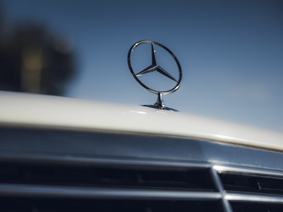 1999 Mercedes-Benz S-Класс 320 IV (W220), белый - вид 35