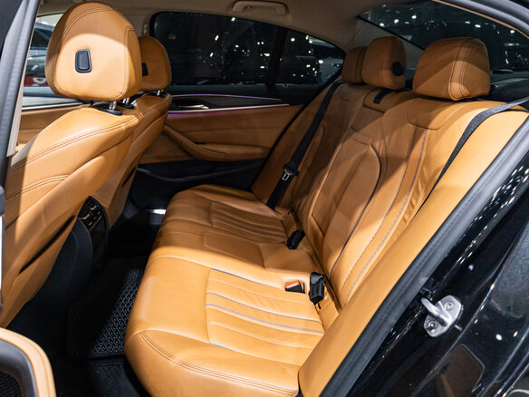 2019 BMW 5 серии 520d xDrive VII (G30/G31/G38), чёрный, 3389700 рублей - вид 22