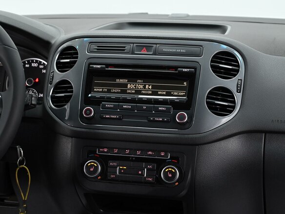 2015 Volkswagen Tiguan I Рестайлинг, белый, 1149000 рублей - вид 7