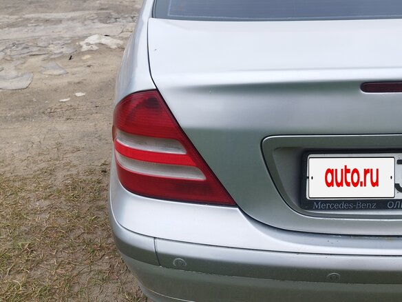 2004 Mercedes-Benz C-Класс 180 II (W203) Рестайлинг, серебристый, 650000 рублей - вид 17