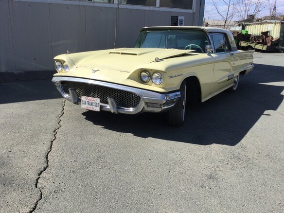 1957 Ford Thunderbird I, жёлтый