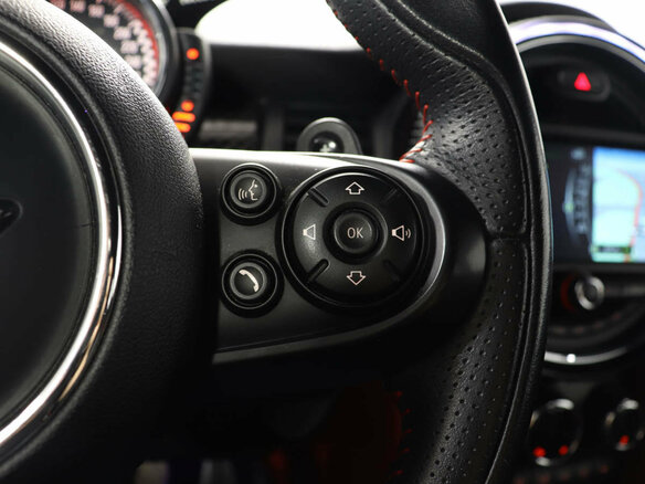 2015 Mini Hatch JCW III (F55/F56), красный - вид 18