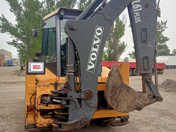 2007 Volvo BL, жёлтый, 3200000 рублей - вид 3