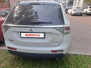 2013 Mitsubishi Outlander III, белый, 1500000 рублей, вид 5