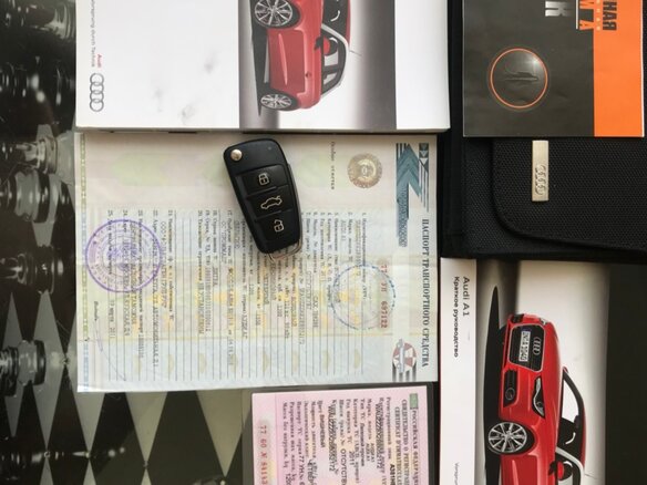 2011 Audi A1 I (8X), красный - вид 12