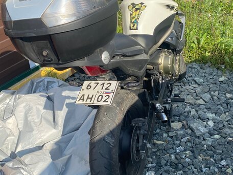 2009 Yamaha XJ6 (FZ6R), белый, 515000 рублей, вид 2