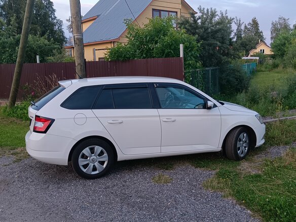 2015 Skoda Fabia III, белый, 850000 рублей - вид 2