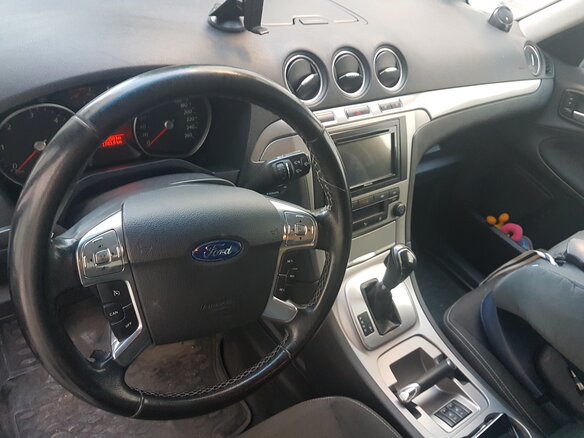 2011 Ford Galaxy II Рестайлинг, чёрный, 1470000 рублей - вид 5