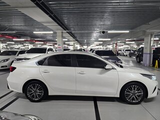2021 Kia K3 II Рестайлинг, белый, 1238017 рублей, вид 5