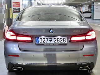 2023 BMW 5 серии 520i VII (G30/G31/G38) Рестайлинг, серебристый, 4071666 рублей, вид 5
