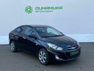 2011 Hyundai Solaris I, чёрный, 615000 рублей, вид 3