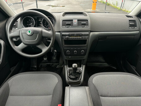 2011 Skoda Yeti I, чёрный, 710000 рублей, вид 5