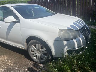 2009 Volkswagen Jetta V, белый, 370000 рублей, вид 4