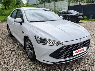 2022 BYD Qin Plus DM-i I, белый, 1550000 рублей, вид 3