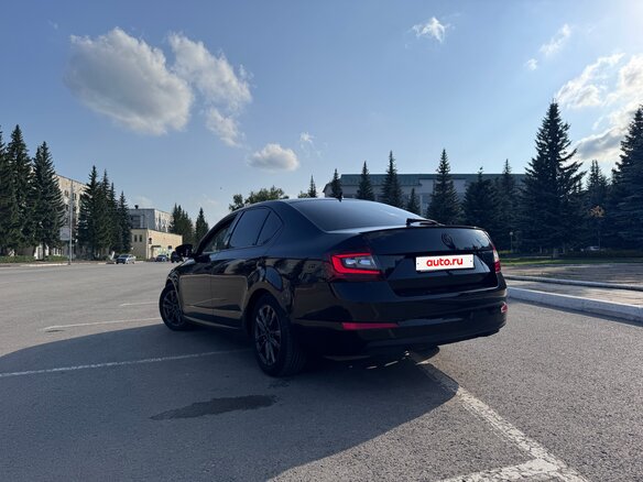 2014 Skoda Octavia III (A7), чёрный, 1549999 рублей - вид 3