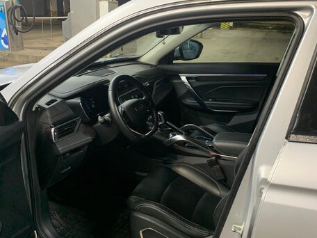 2024 Geely Atlas Pro, серебристый, 2250000 рублей, вид 5
