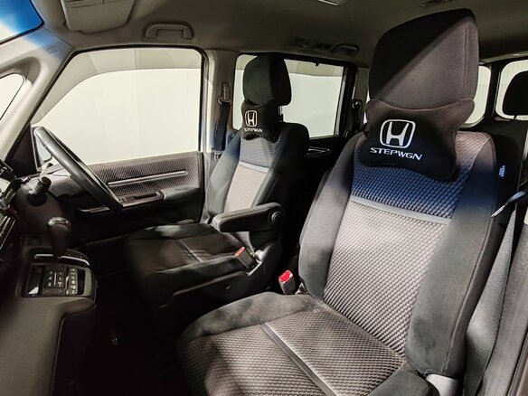 2015 Honda Stepwgn Spada V, серый, 1870000 рублей - вид 15