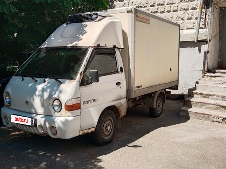 2008 Hyundai H100, белый, 450000 рублей, вид 2