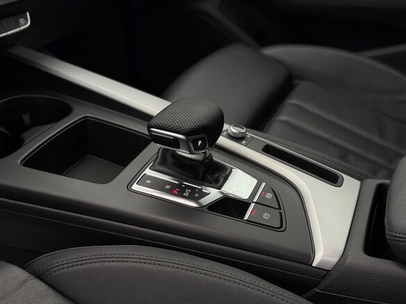 2021 Audi A4 40 TFSI V (B9) Рестайлинг, серый - вид 13