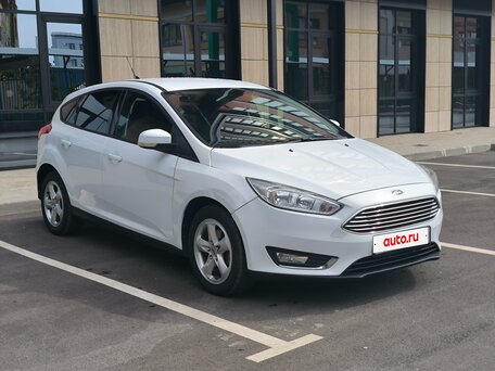 2018 Ford Focus III Рестайлинг, белый, 920000 рублей, вид 3