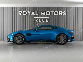 2019 Aston Martin V8 Vantage IV, синий, 14200000 рублей, вид 3