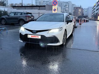 2022 Toyota Camry VIII (XV70) Рестайлинг, белый, 2600000 рублей, вид 2