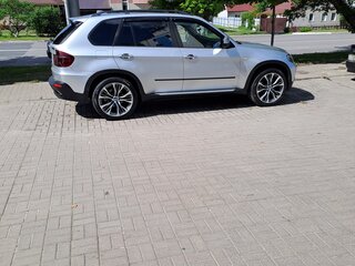 2008 BMW X5 3.0d II (E70), серебристый, 1600000 рублей, вид 1