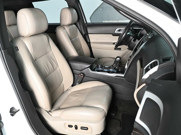 2015 Ford Explorer V, белый - вид 7