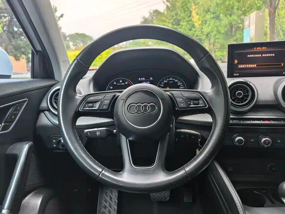 2022 Audi Q2 35 TFSI I Рестайлинг, белый - вид 8