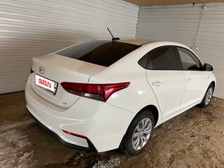 2018 Hyundai Solaris II, белый, 1200000 рублей, вид 4