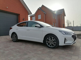 2019 Hyundai Elantra VI (AD) Рестайлинг, белый, 2100000 рублей, вид 4