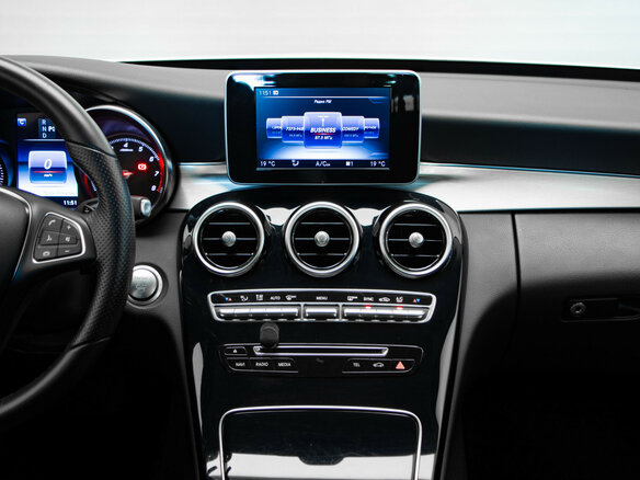 2015 Mercedes-Benz C-Класс 200 IV (W205), белый, 2565000 рублей - вид 21