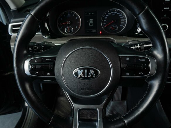 2020 Kia K5 III, чёрный - вид 10