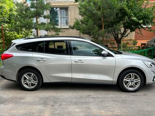 2019 Ford Focus IV, серый, 1330000 рублей, вид 4