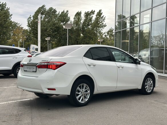 2013 Toyota Corolla XI (E160, E170, E180), белый - вид 4