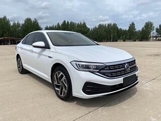 2022 Volkswagen Sagitar III Рестайлинг, белый, 1560666 рублей, вид 3