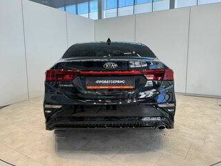 2021 Kia Cerato IV, чёрный, 2110000 рублей, вид 4