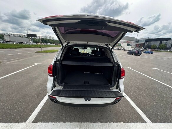 2014 BMW X5 25d III (F15), белый, 2950000 рублей - вид 9