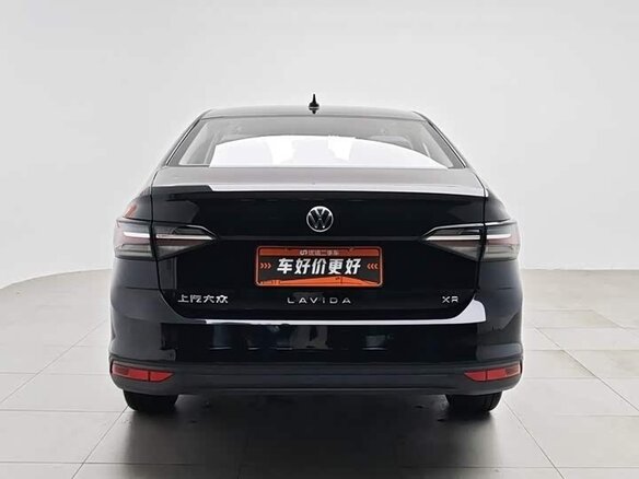 2023 Volkswagen Lavida XR, чёрный - вид 3