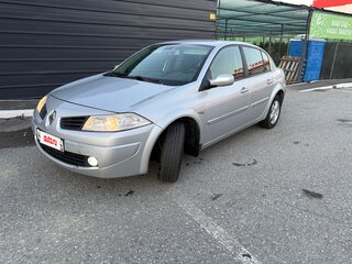 2008 Renault Megane II Рестайлинг, серебристый, 370000 рублей, вид 3