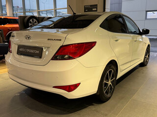 2014 Hyundai Solaris I Рестайлинг, белый, 950000 рублей, вид 5