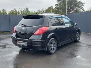 2011 Nissan Tiida I Рестайлинг, чёрный, 599000 рублей, вид 5